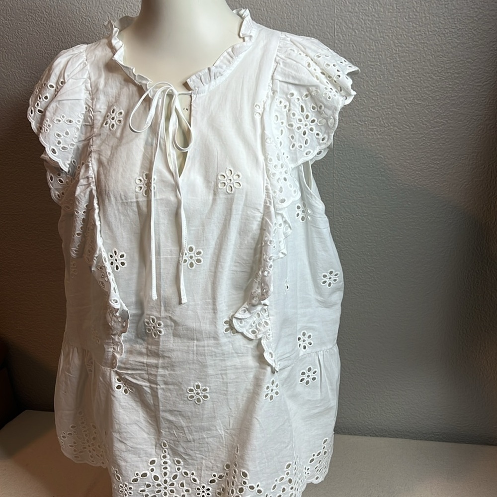 Laundry by Shelli Segal White Eyelet Ruffle Sleeve Blouse – Size XL - Picture 2 of 7